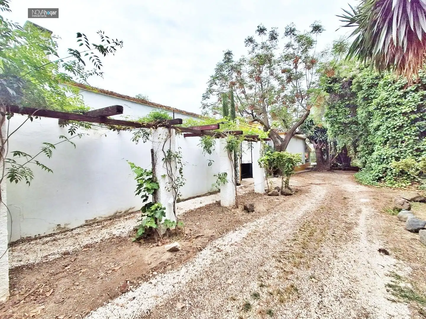 Vista exterior de Finca rústica en venda en Málaga amb Aire condicionat, Calefacció i Jardí privat