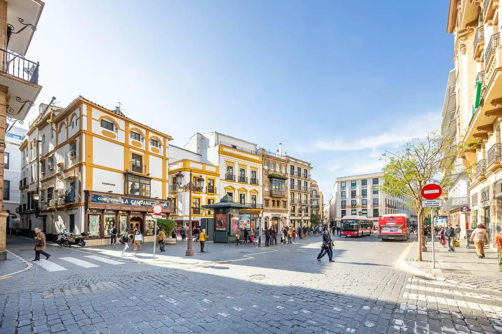 Bajo con ascensor en venta en Calle SANTA MARIA DE GRACIA, imagen 64