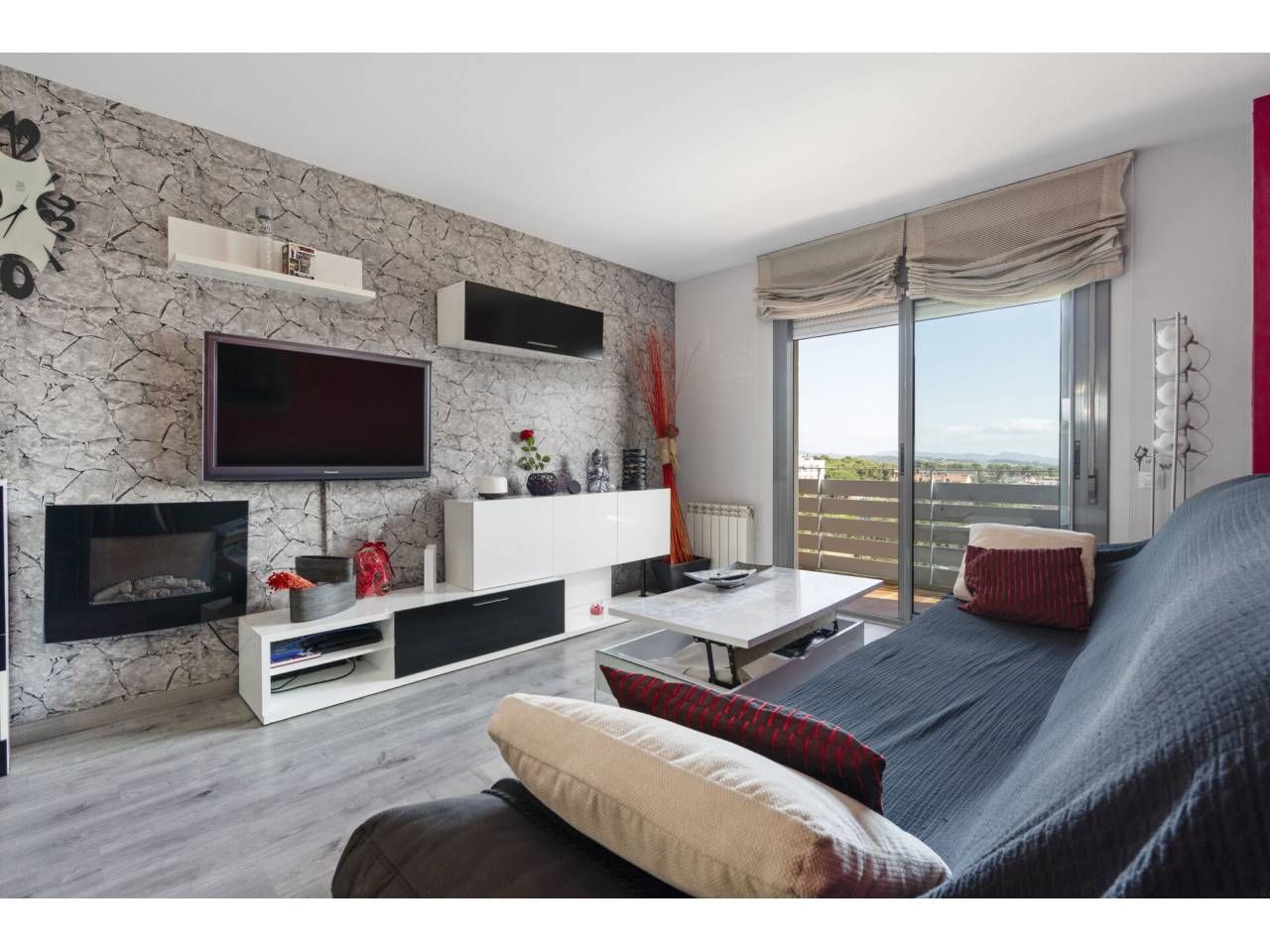 Living room of Duplex for sale in Terrassa  with Air Conditioner, Heating and Parquet flooring