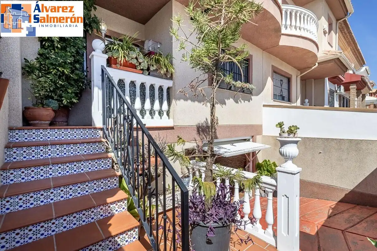 Casa a schiera con terrazza in vendita a Calle de Jerónimo de Rueda, imagen 6