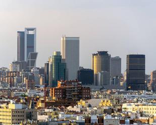 Exterior view of Building for sale in  Madrid Capital