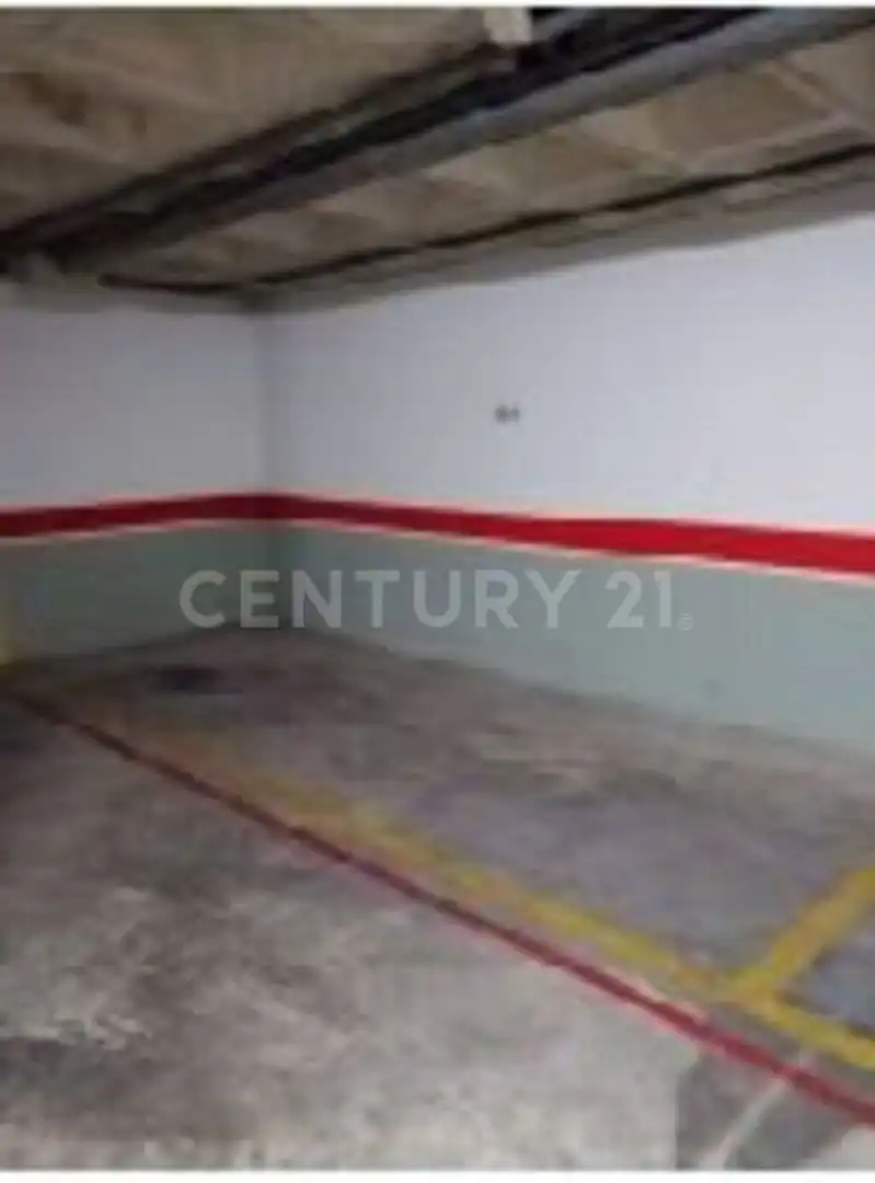 Parkplatz zur Miete in Avenida Juana Jugan 26, imagen 8