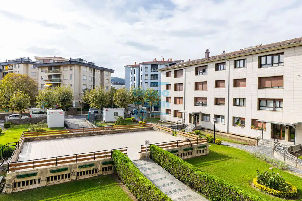 Vista exterior de Piso en venta en Zarautz, Gipuzkoa