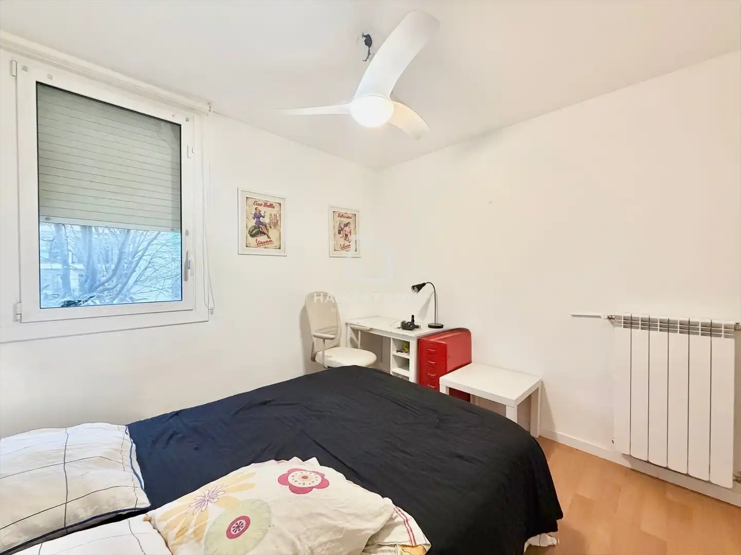 Schlafzimmer von Wohnung zum Verkauf in Girona mit Heizung, Privatgarten und Abstellraum