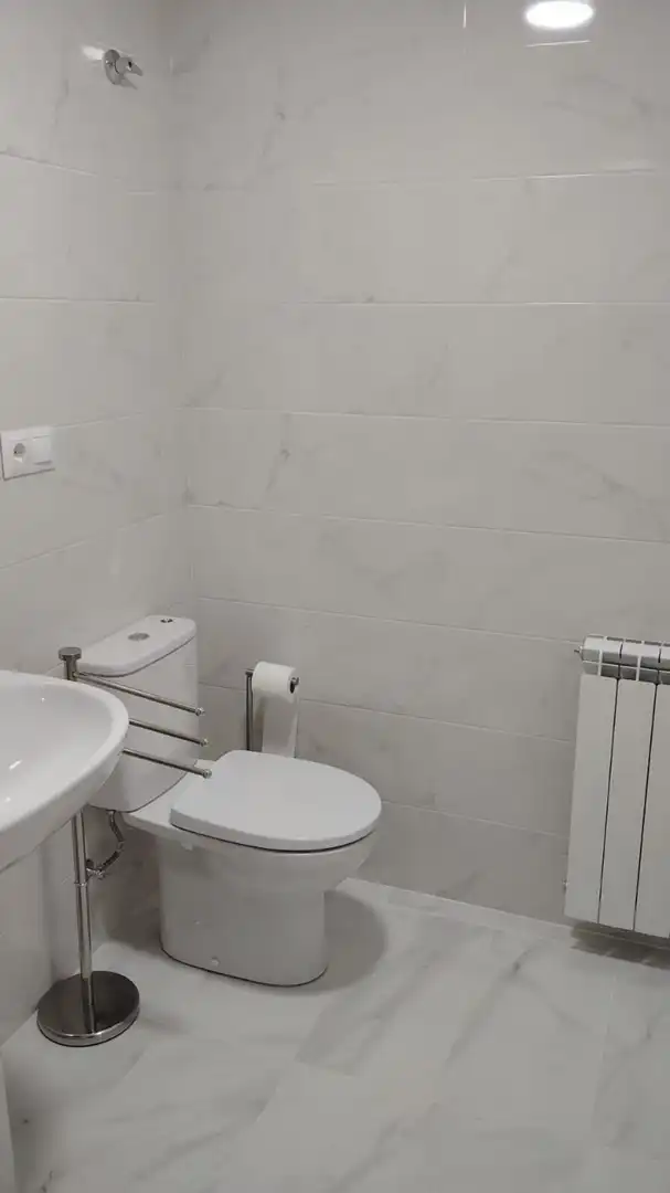 Bathroom of Flat for rent in Siero  with Heating