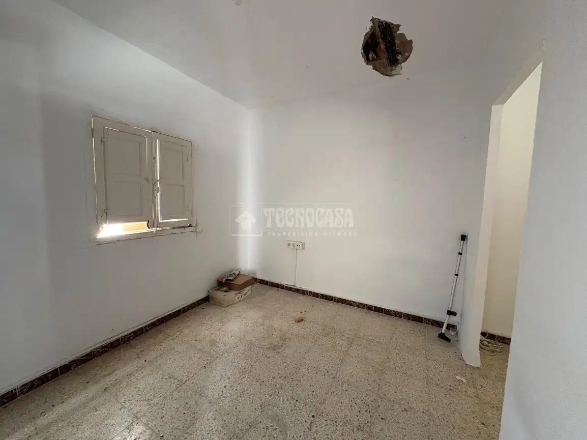 Detached homes for sale in Chiclana de la Frontera  with Furnished