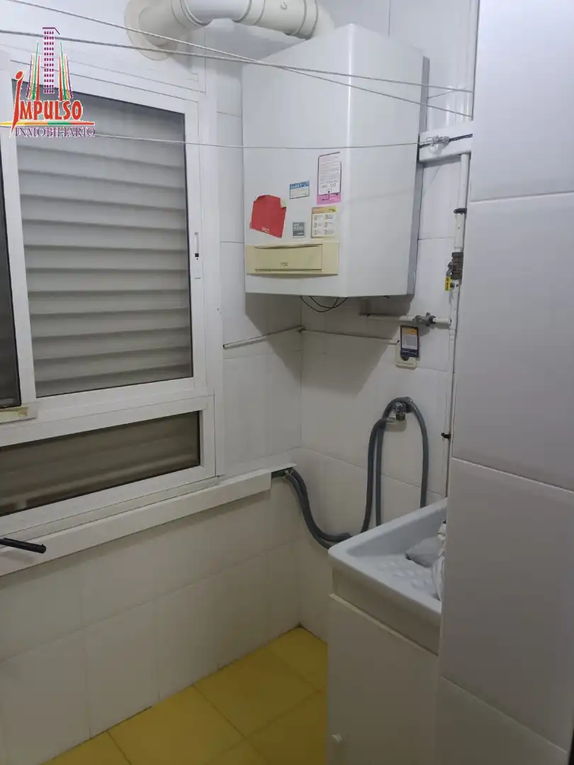Baño de Piso en venta en Albacete con Calefacción, Trastero y Balcón