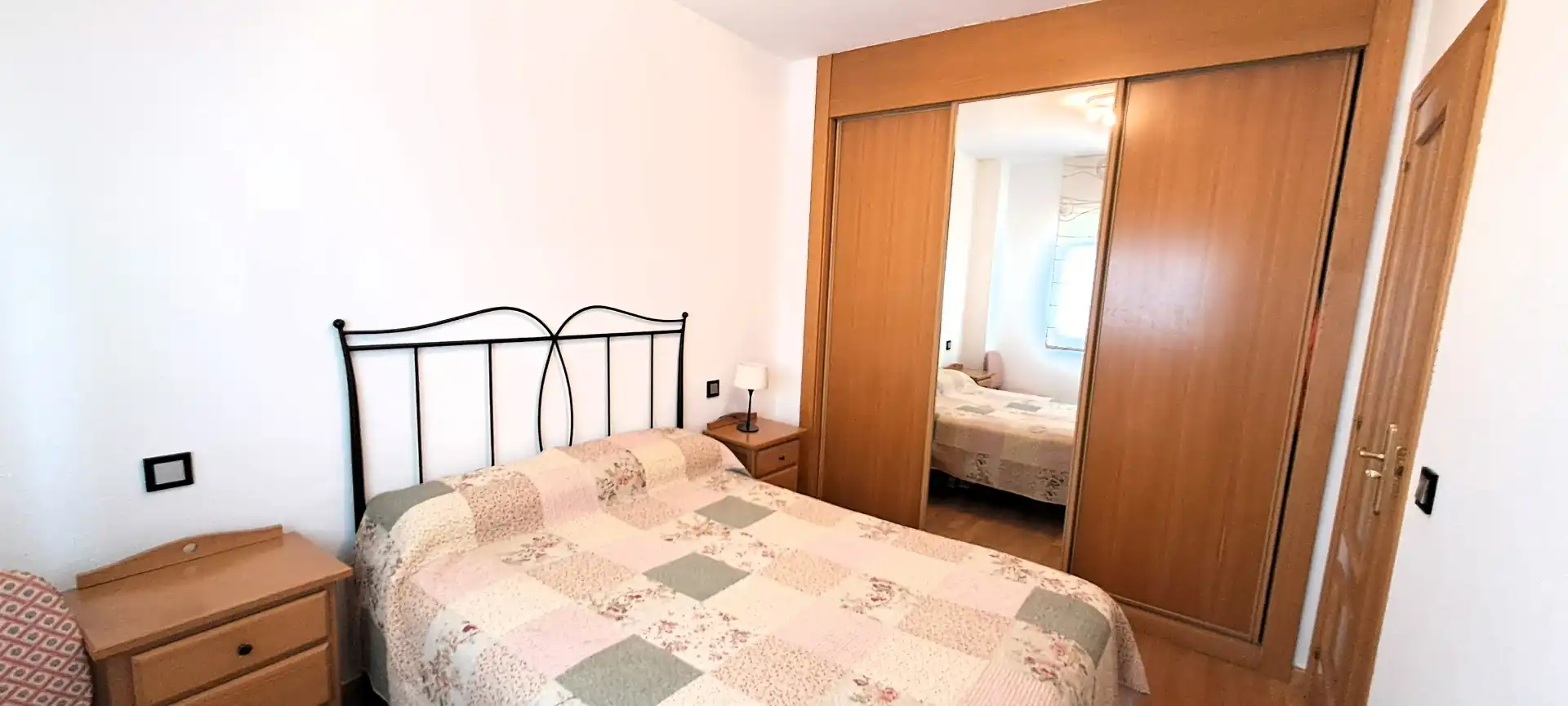Bedroom of Flat for sale in Madrid  with Air Conditioner, Heating and Terrace