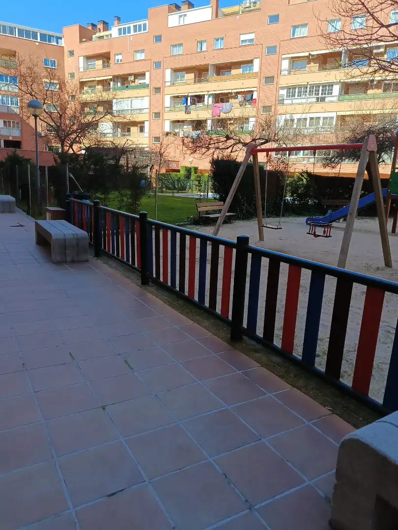 Terrassa de Dúplex en venda en Parla amb Calefacció, Jardí privat i Parquet