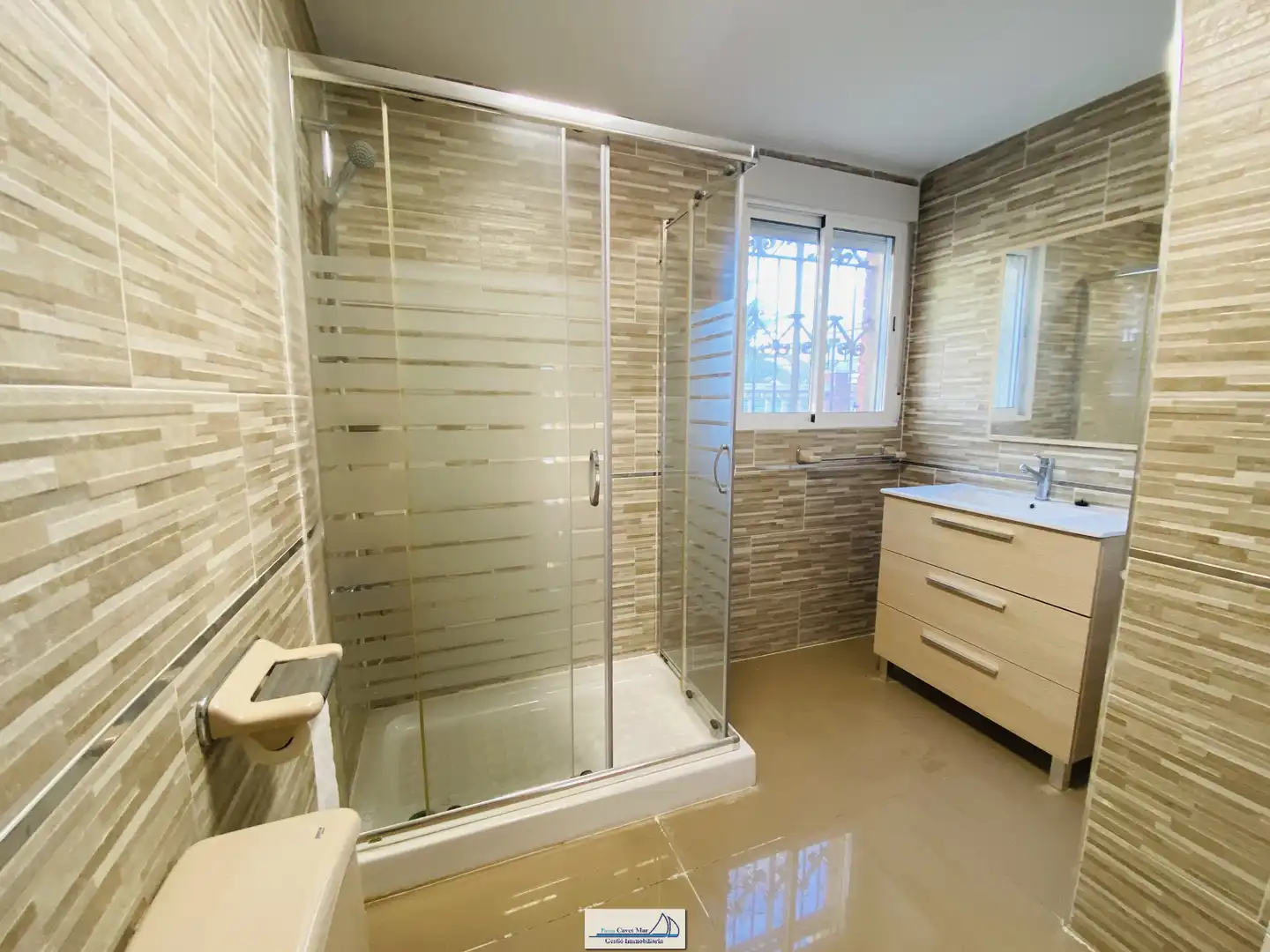 Bathroom of Houses for sale in Cambrils  with Air Conditioner, Heating and Private garden