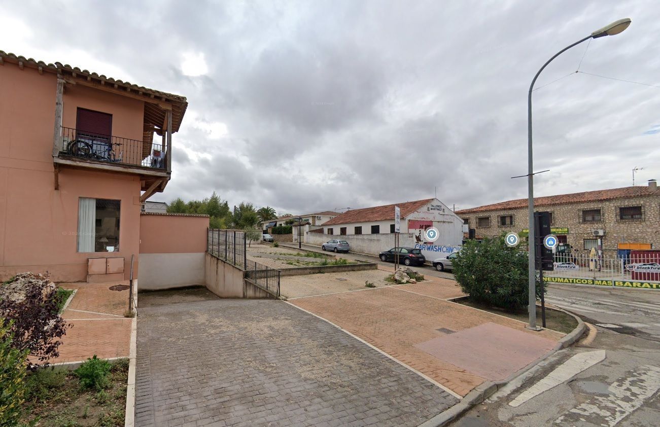 Vista exterior de Pis en venda en Chinchón