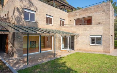 Jardí de Casa o xalet en venda en Matadepera amb Calefacció, Jardí privat i Parquet