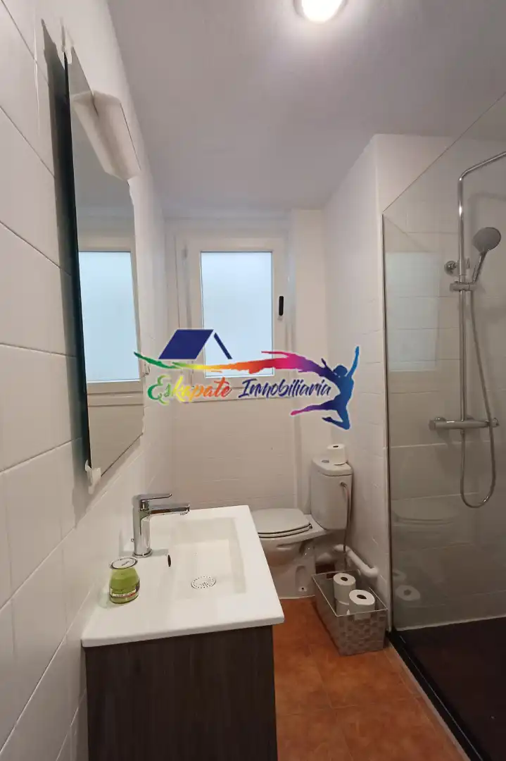 Bathroom of Flat for rent in Villacañas  with Air Conditioner, Terrace and Furnished