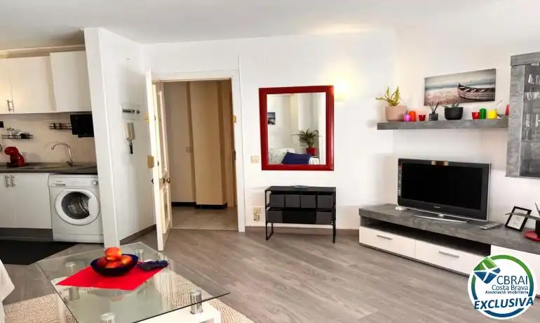 Flat for sale in Carrer Port Banyuls 32, imagen 5