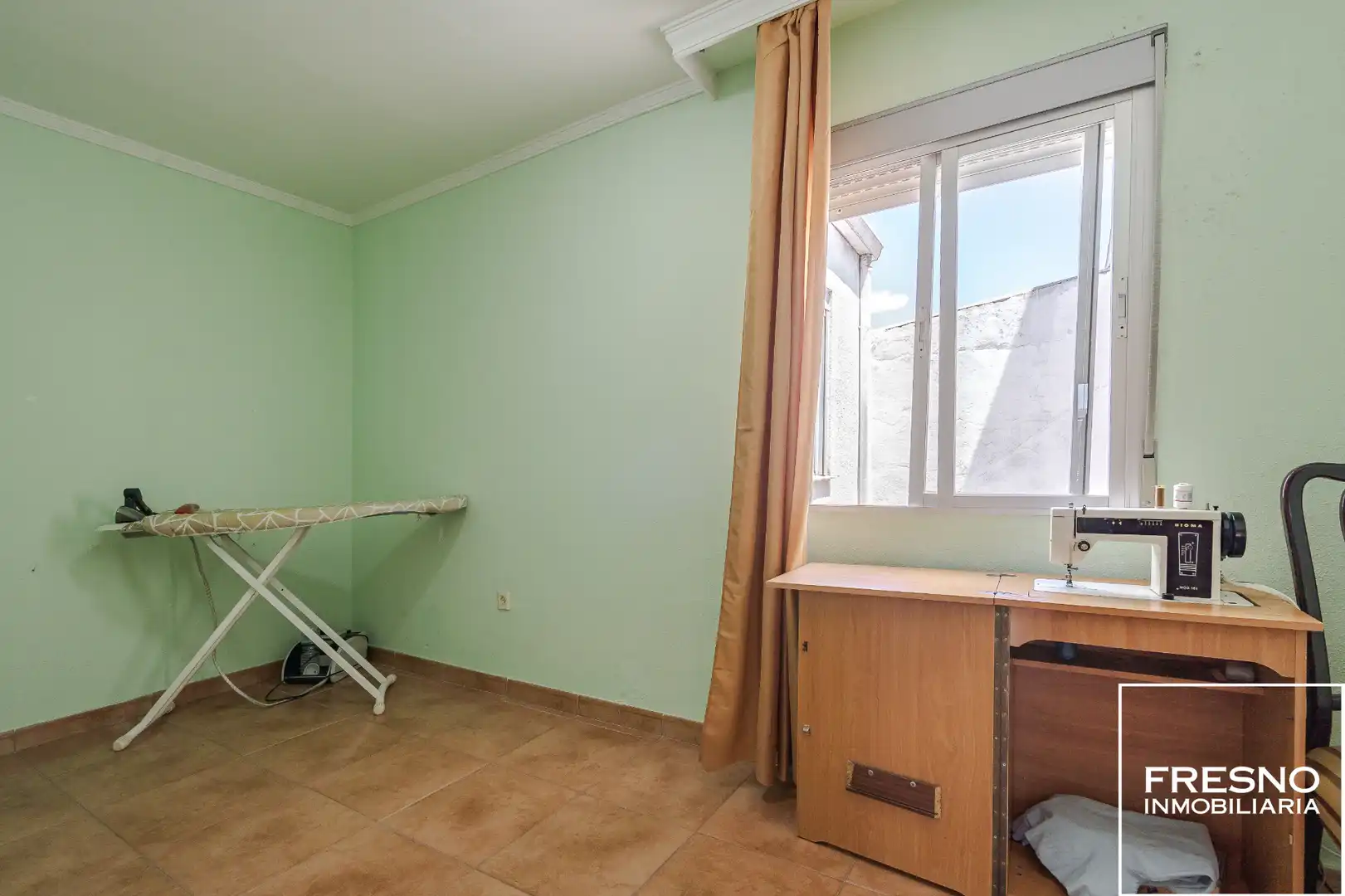 Habitación de Casa adosada en venta en Yepes con Aire acondicionado, Calefacción y Trastero