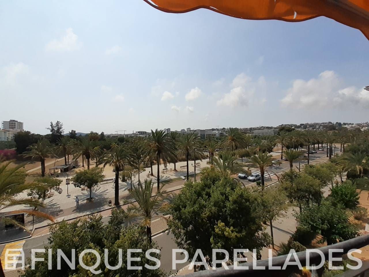 Vista exterior de Pis en venda en Sitges amb Terrassa i Traster