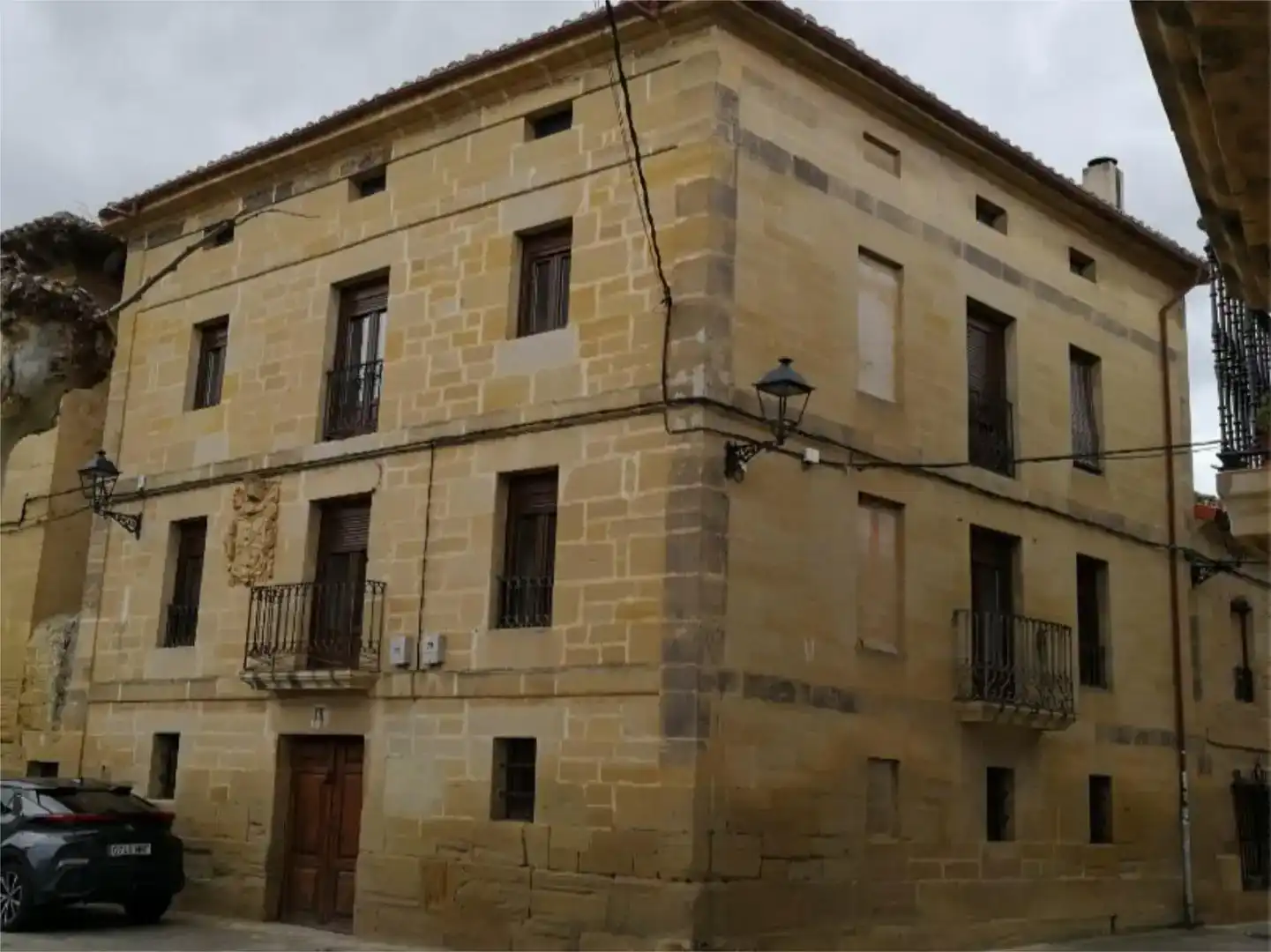 Vista exterior de Pis en venda en Cuzcurrita de Río Tirón amb Balcó