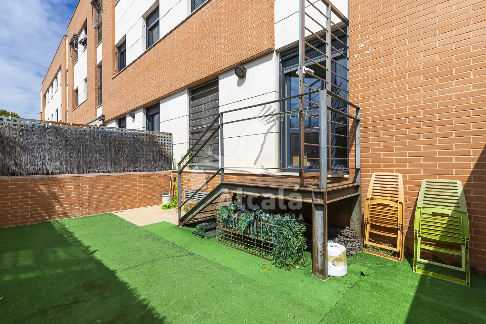 Terraza de Piso en venta en Alcalá de Henares con Aire acondicionado, Calefacción y Jardín privado