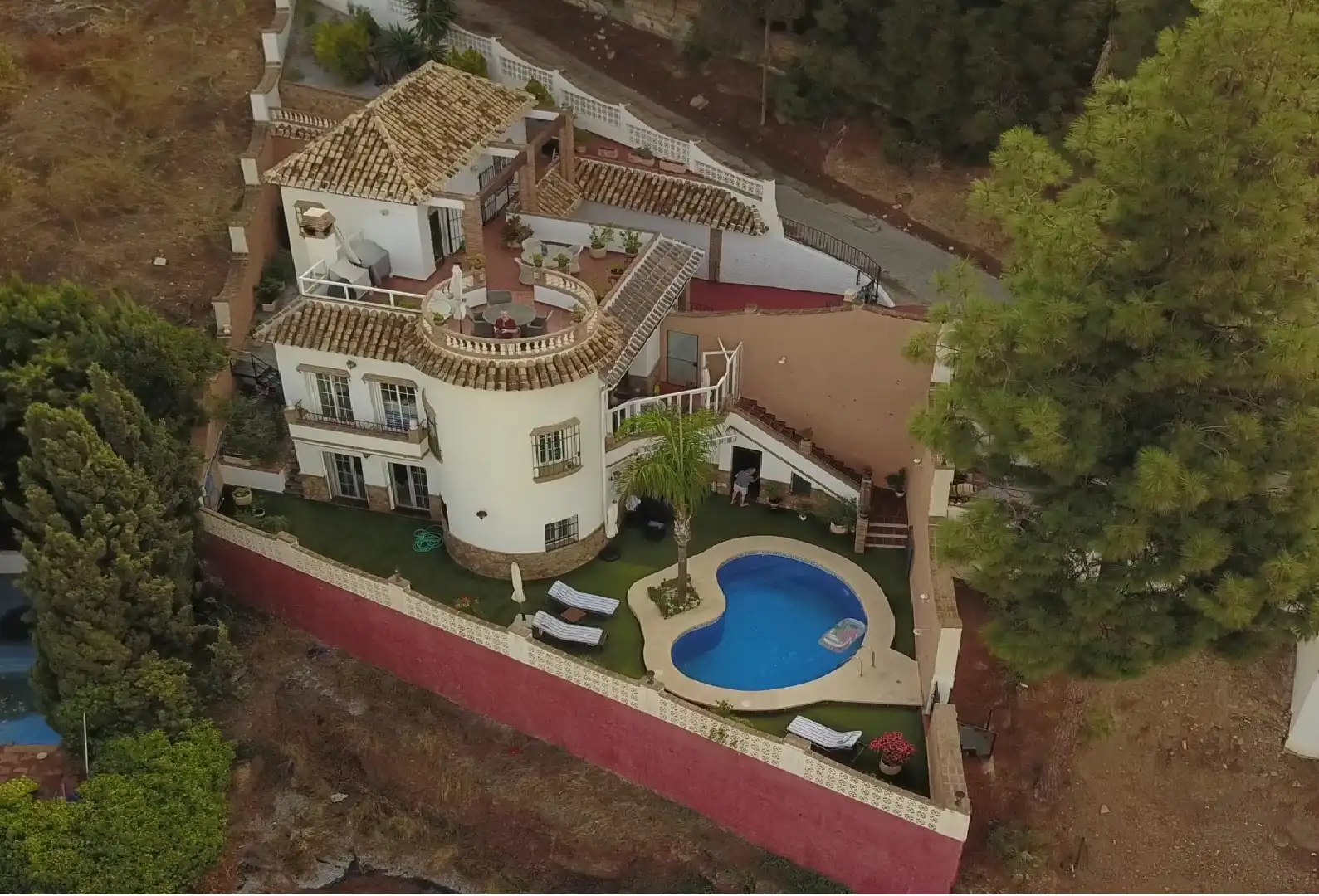 Casa amb piscina en venda a Calle Osa Mayor 11