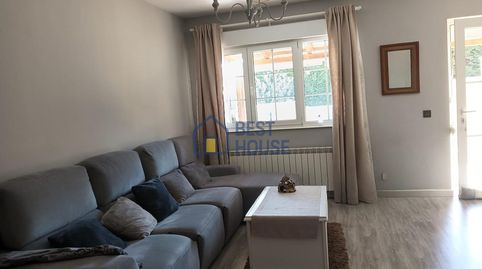 Foto 5 de Casa adosada en venta en Villaquilambre, León