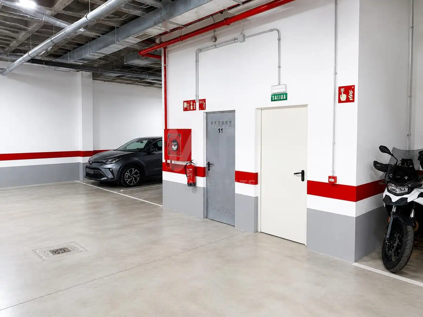 Parking de Ático en venta en Sevilla con Aire acondicionado, Calefacción y Terraza