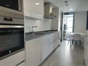 Küche von Wohnung zum Verkauf in Las Rozas de Madrid mit Klimaanlage, Terrasse und Abstellraum