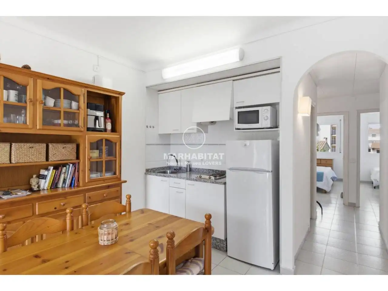 Cocina de Piso en venta en L'Escala con Terraza, Amueblado y Piscina comunitaria