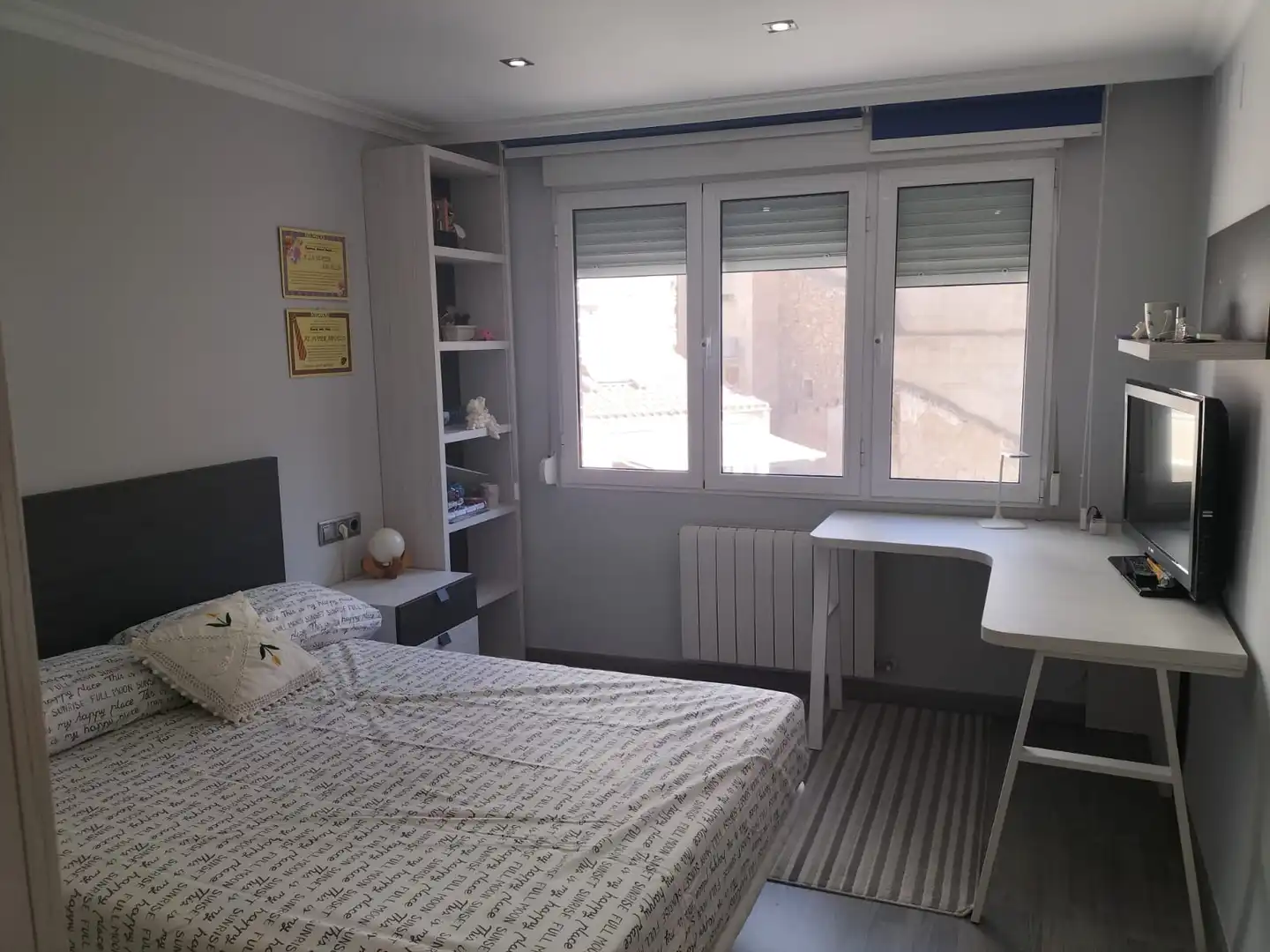 Habitación de Dúplex en venta en Villena con Aire acondicionado, Calefacción y Terraza