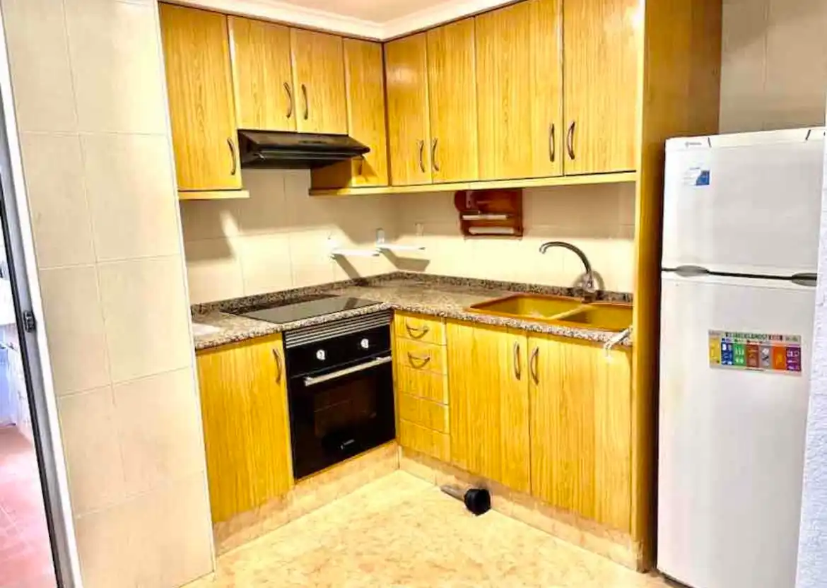 Cocina de Piso para compartir en Valencia con Aire acondicionado, Calefacción y Amueblado