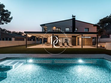 Casa con giardino in vendita a Carrer dels Jonquills