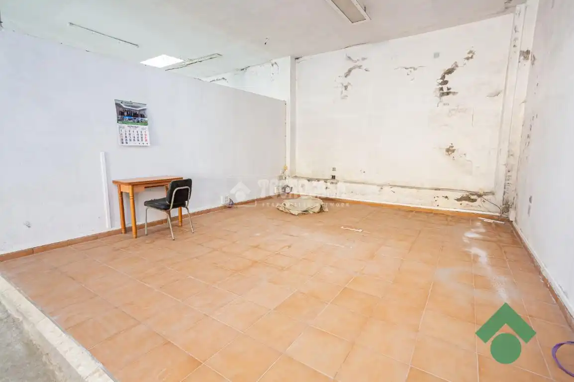 Geschaftsraum zum Verkauf in Algeciras