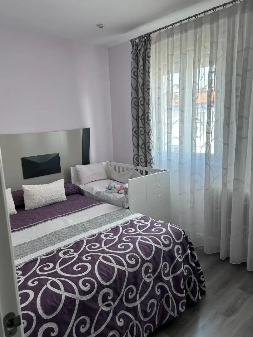 Habitación de Casa adosada en venta en Campo de Criptana con Aire acondicionado, Calefacción y Trastero