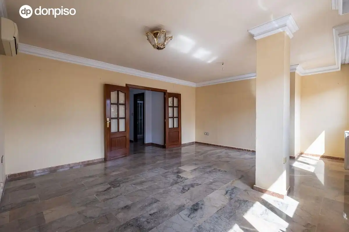 Piso con ascensor en venta en Calle MARQUES DE MONDEJAR, imagen 5