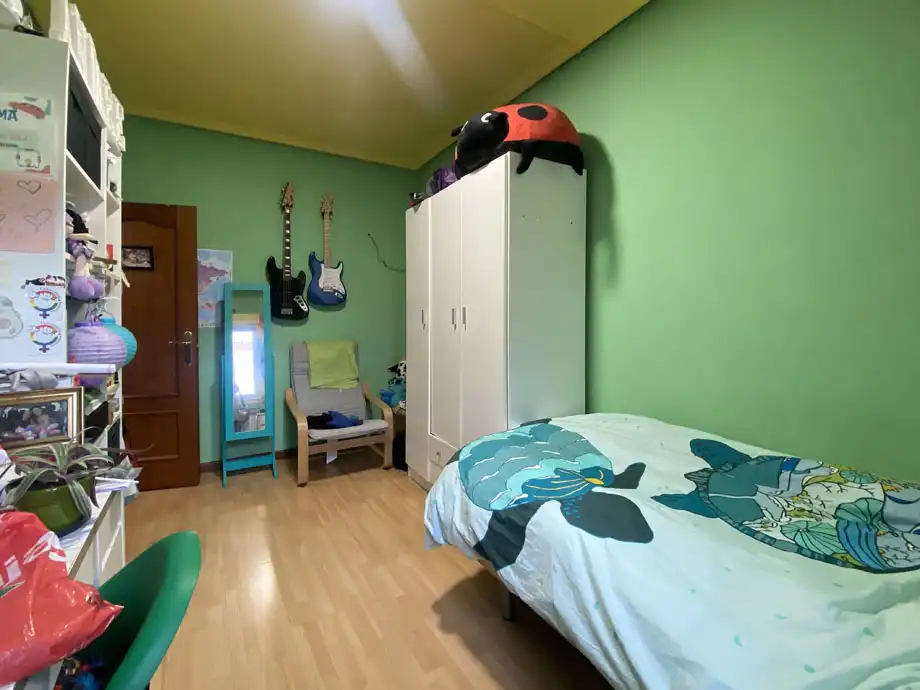 Bedroom of Flat for sale in Vitoria - Gasteiz  with Heating, Storage room and Furnished