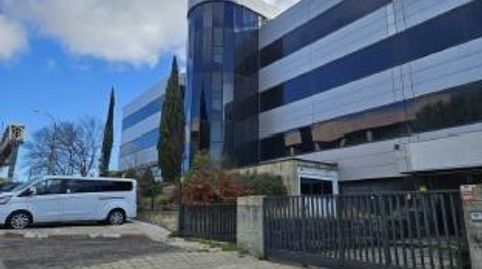 Foto 3 de Edificio en venta en Calle de Navaluenga, 1-3, Yucatán - Las Cornisas, Las Rozas de Madrid