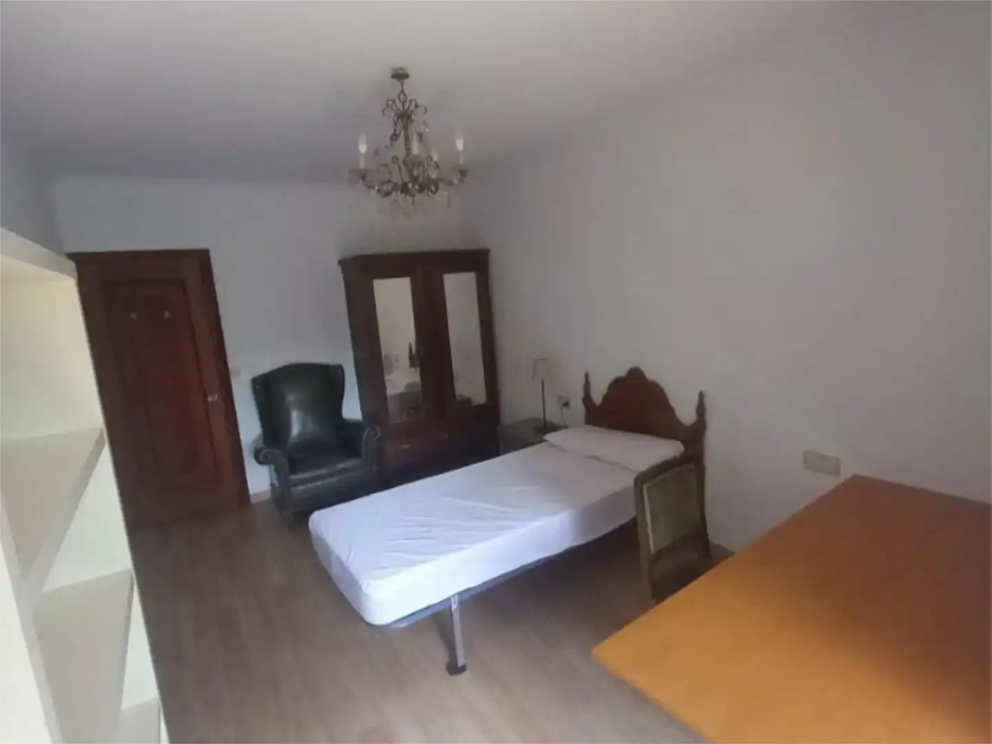 Schlafzimmer von Wohnung zur Miete in Ourense Capital  mit Balkon