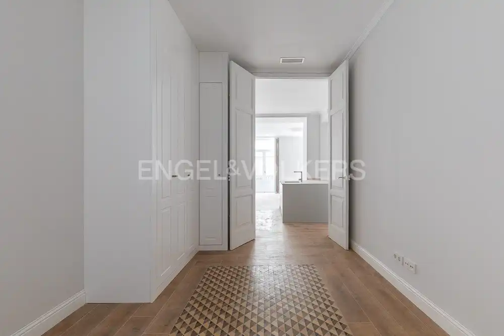 Wohnung zum Verkauf in Valencia mit Klimaanlage, Heizung und Balkon