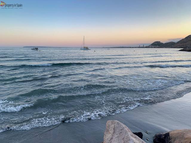 Apartamento en Venta en  VILLAJOYOSA en Albufereta