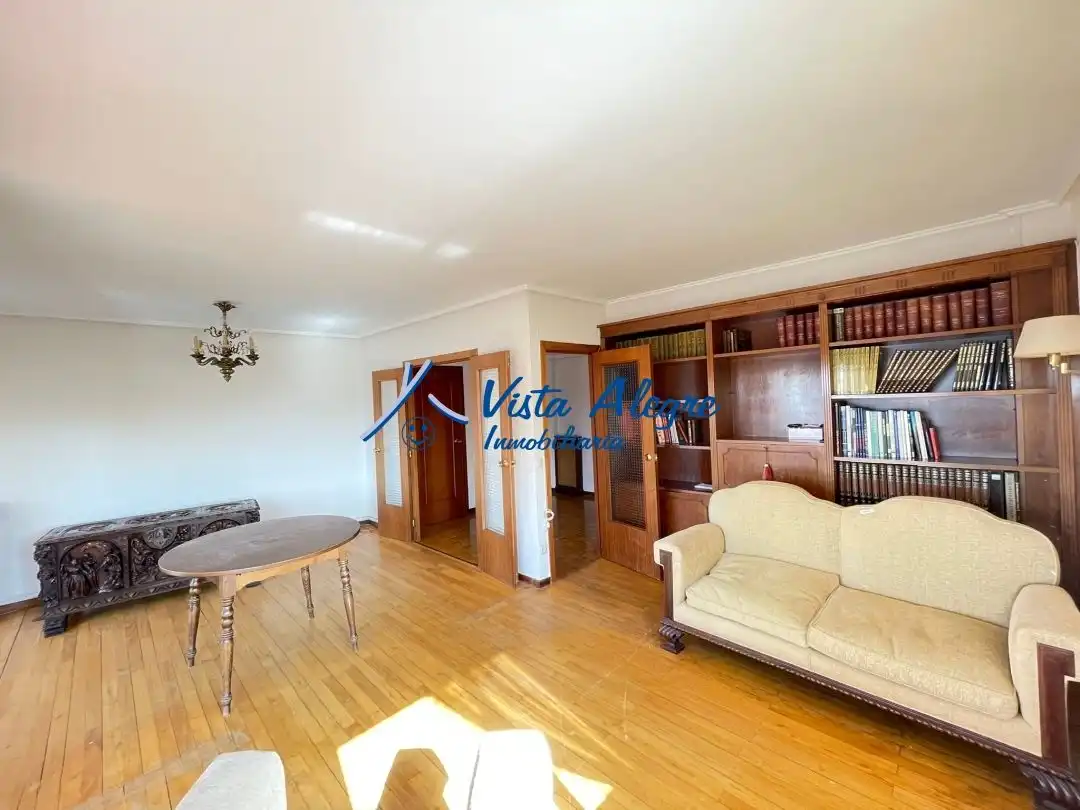 Sala de estar de Piso en venta en Haro con Calefacción, Terraza y Trastero