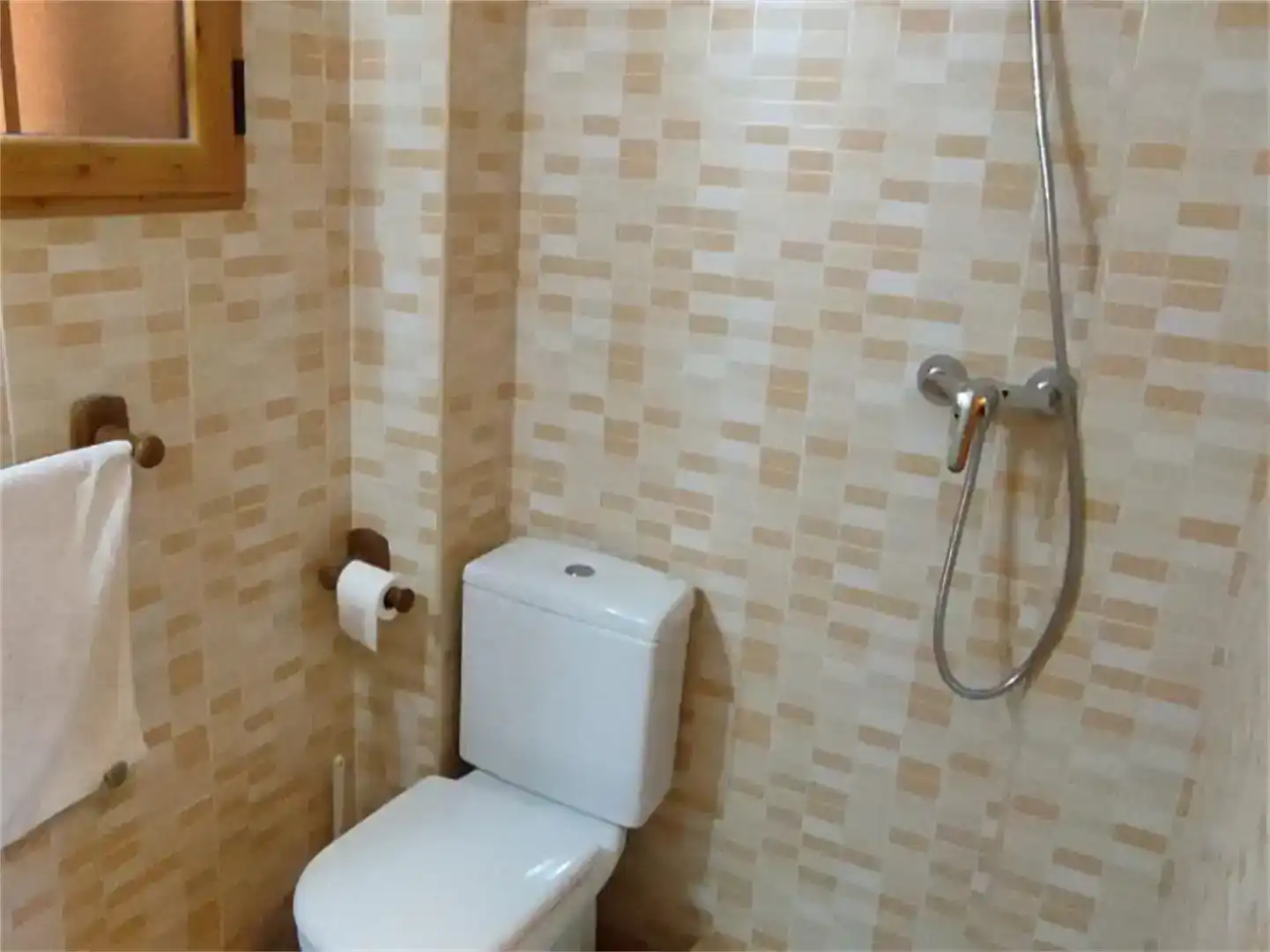 Bany de Casa o xalet en venda en Alcalá de la Selva amb Traster, Moblat i Forn