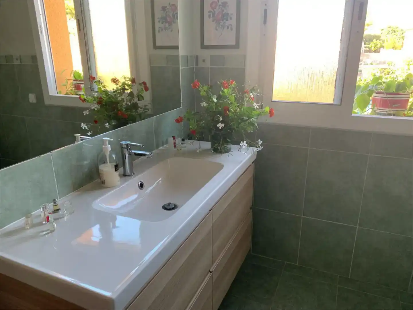 Baño de Piso en venta en Cubelles con Aire acondicionado, Jardín privado y Parquet
