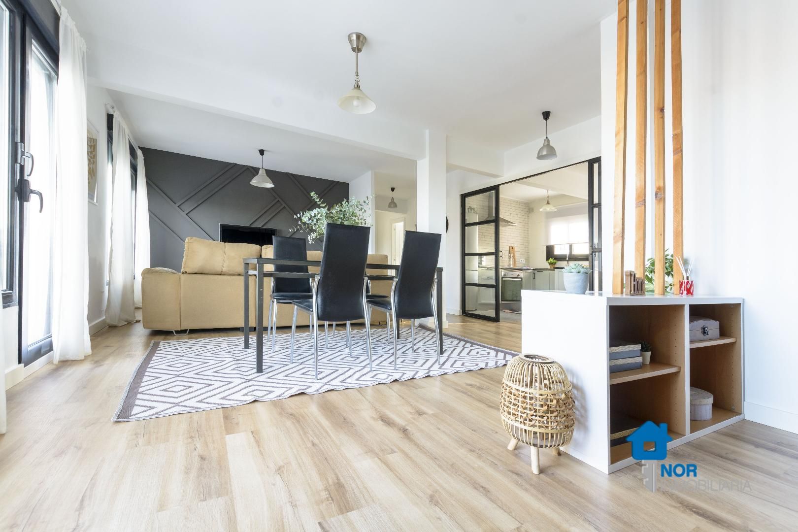 Sala d'estar de Pis en venda en Colindres amb Terrassa