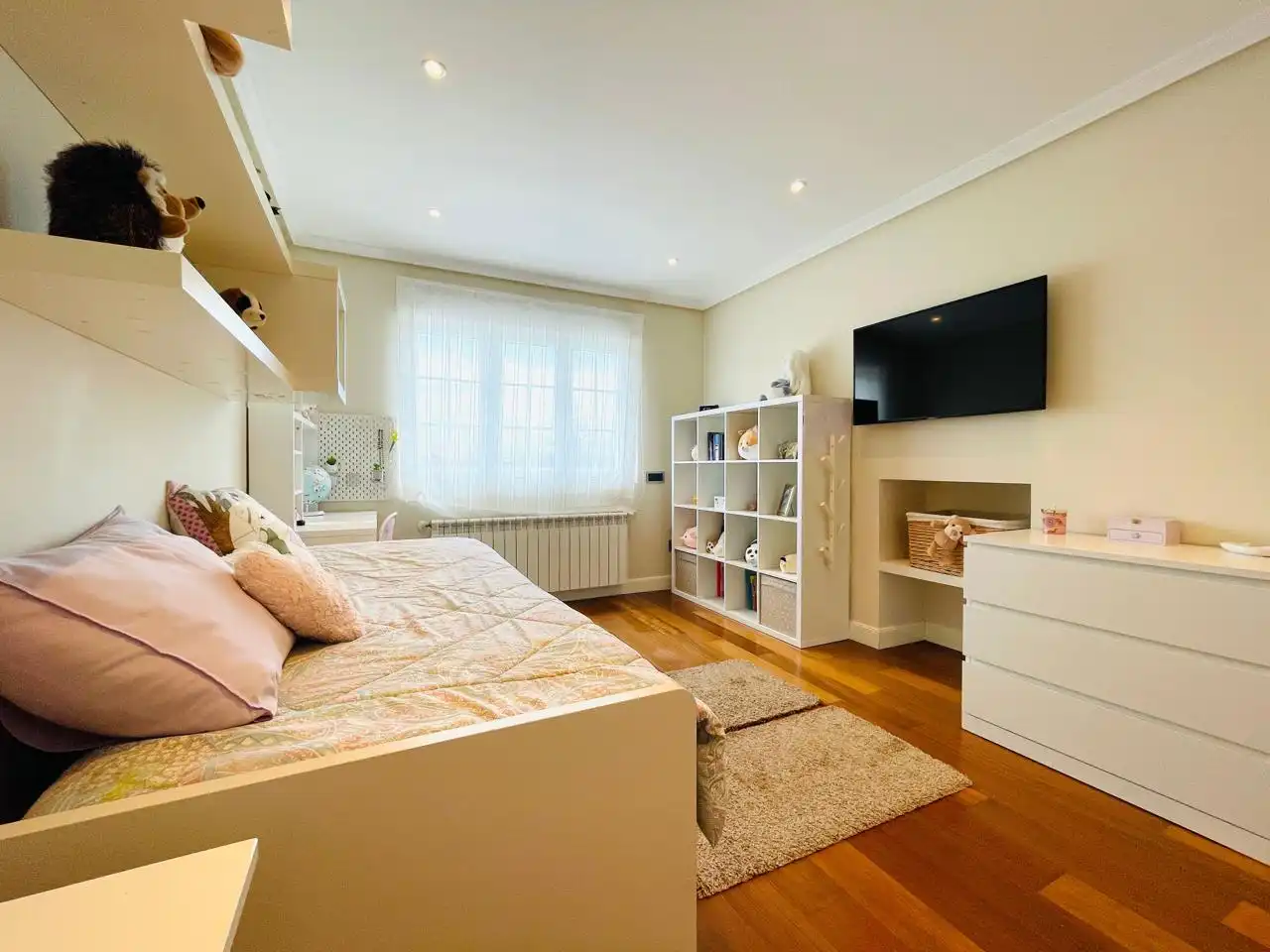 Bedroom of Houses for sale in Las Regueras    with Heating, Private garden and Swimming Pool