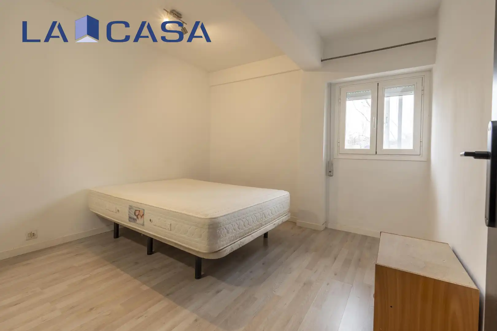 Flat for sale in Calle de Carlos Dabán, imagen 7