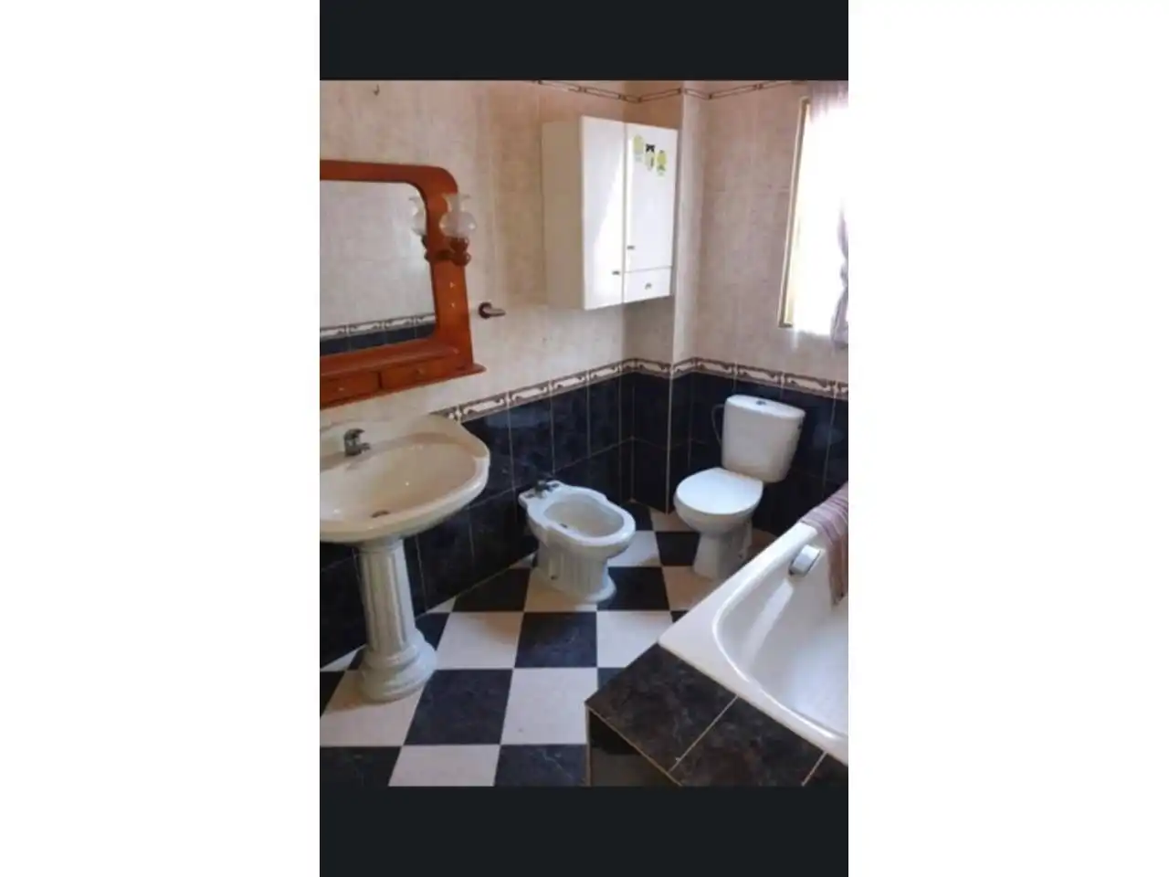 Baño de Piso de alquiler con opción a compra en Moriles con Aire acondicionado, Terraza y Trastero