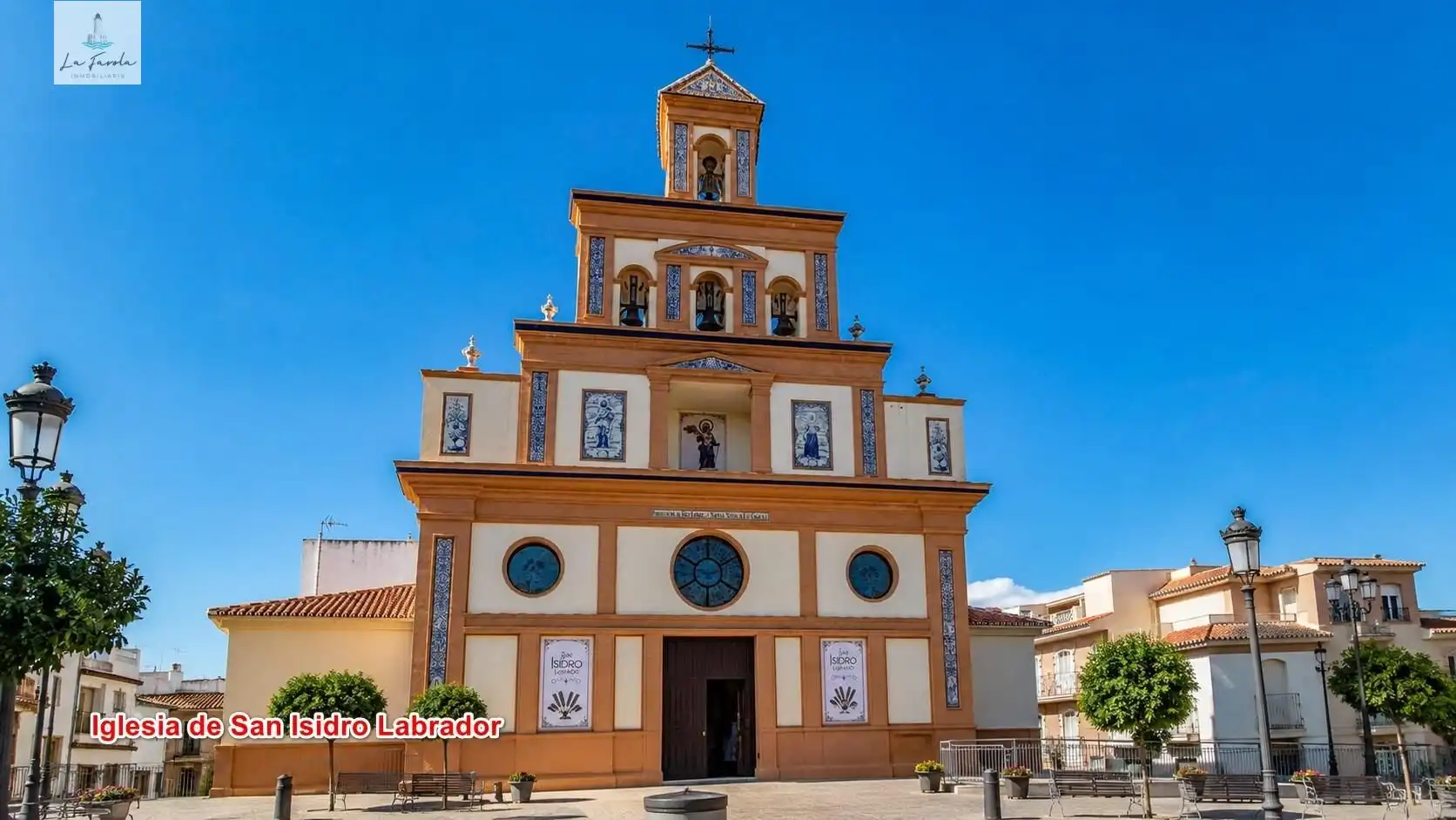 Vista exterior de Casa adosada en venda en Cártama amb Aire condicionat i Traster