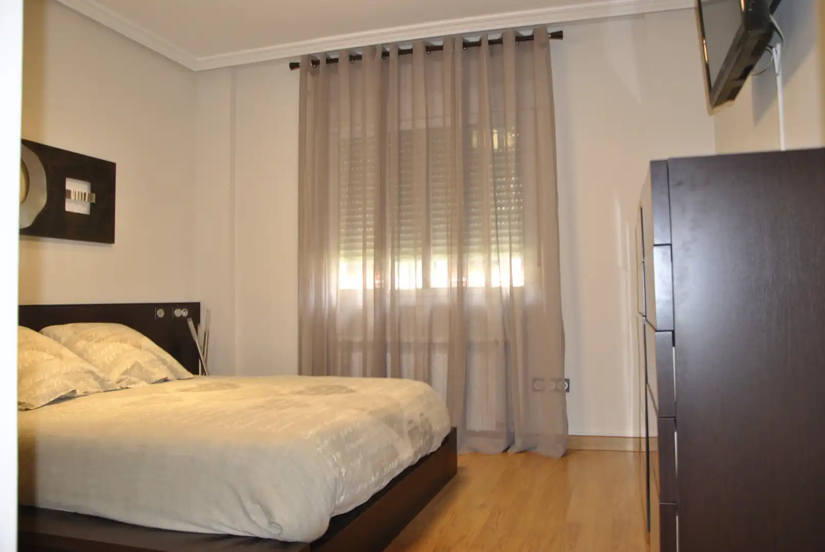 Habitación de Piso de alquiler en Plasencia con Aire acondicionado, Calefacción y Jardín privado