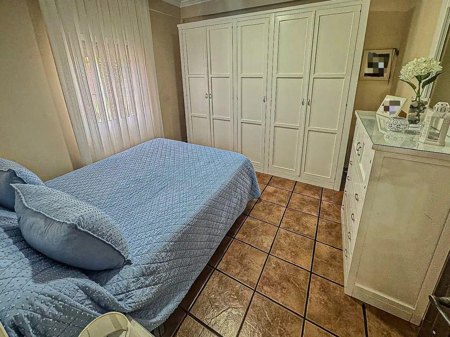 Habitación de Casa o chalet en venta en Dos Hermanas con Aire acondicionado, Jardín privado y Trastero
