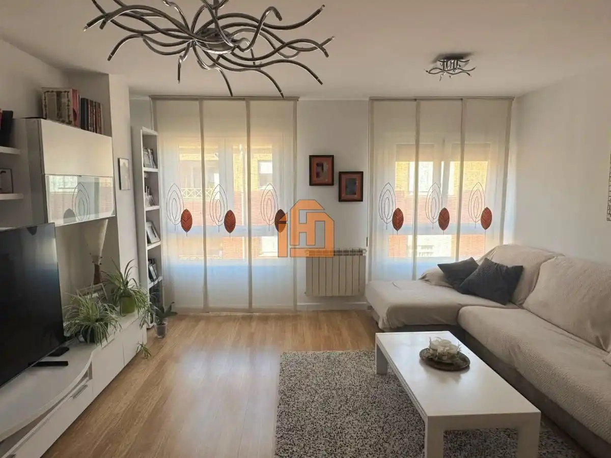 Duplex con piscina in vendita a Calle Juan Ramón Jiménez