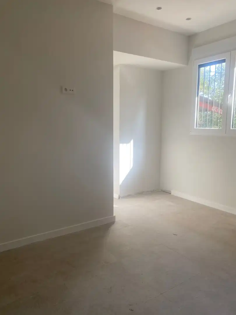 Flat for sale in Paterna  with Air Conditioner, Heating and Oven